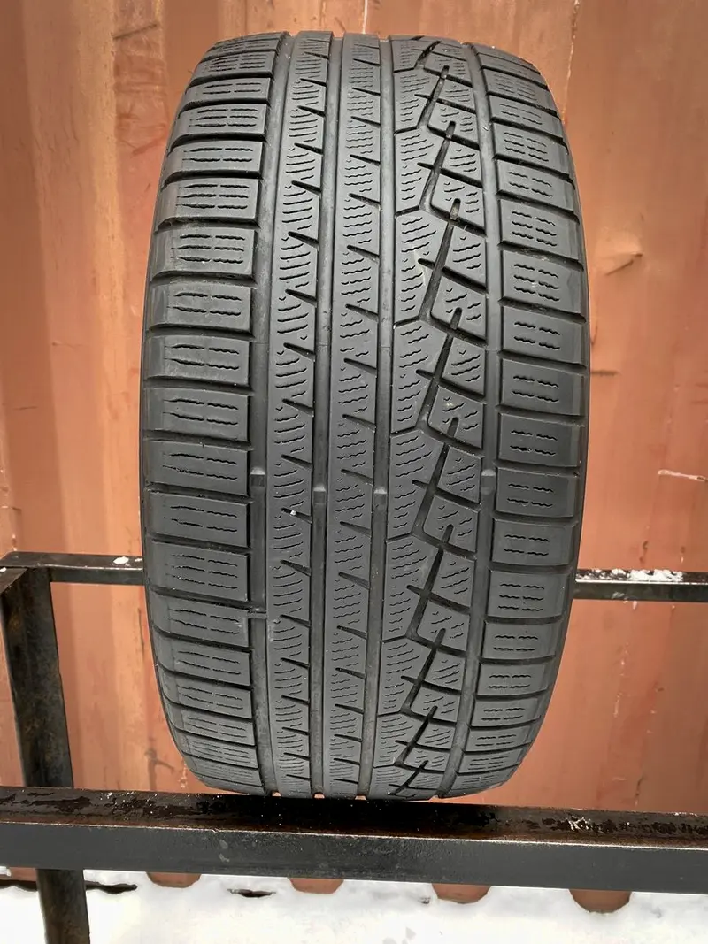 Б/у шина 245/40 R18 Yokohama W.drive V902 B
