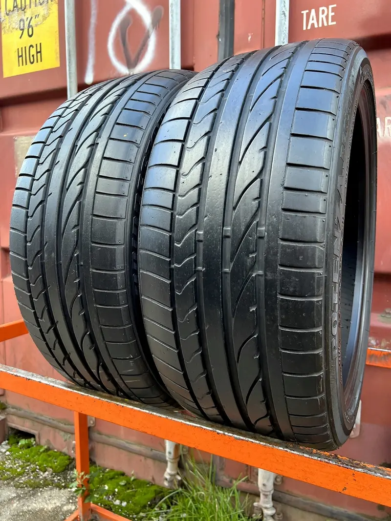 Пара б/у шин 245/40 R19 Bridgestone Potenza RE 050A