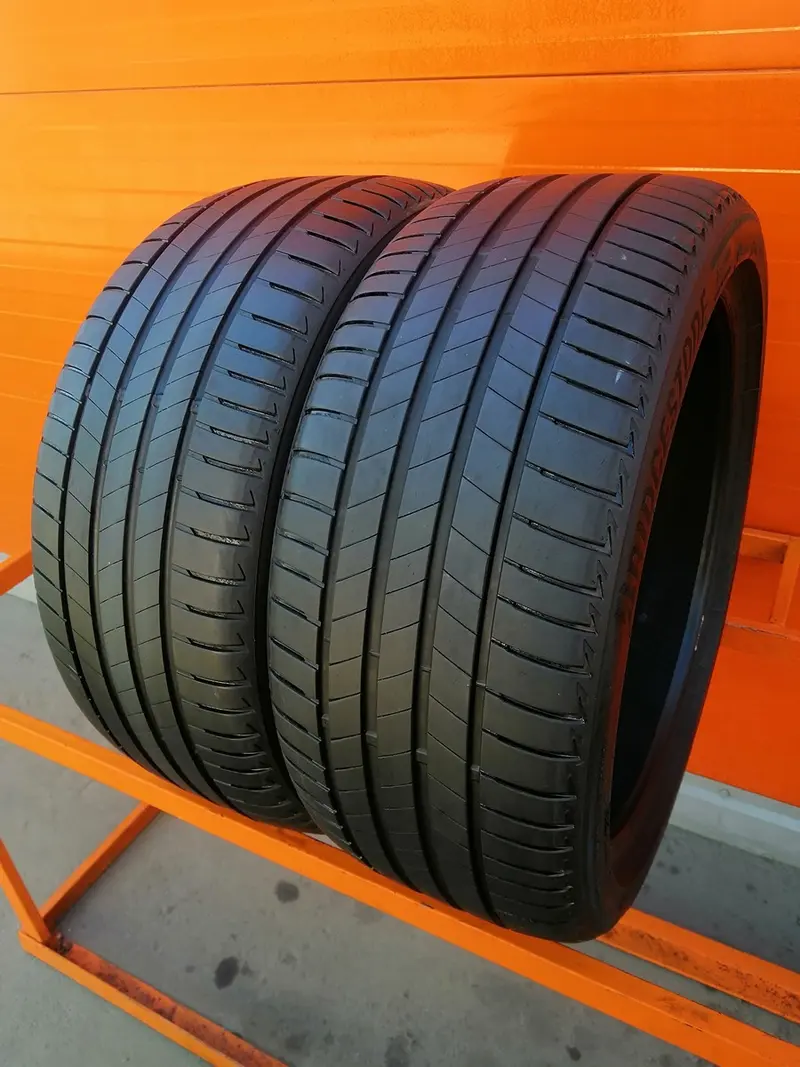 Пара б/у шин 245/40 R19 Bridgestone Turanza T005