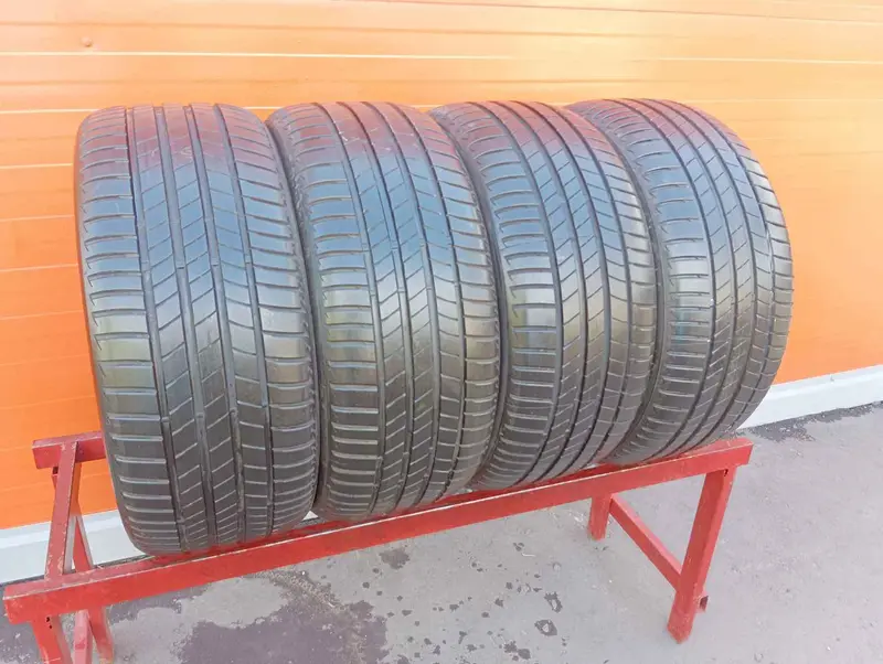 Комплект б/у шин 245/40 R19 Bridgestone Turanza T005