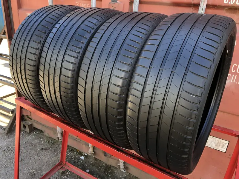 Комплект б/у шин 245/40 R19 Bridgestone Turanza T005