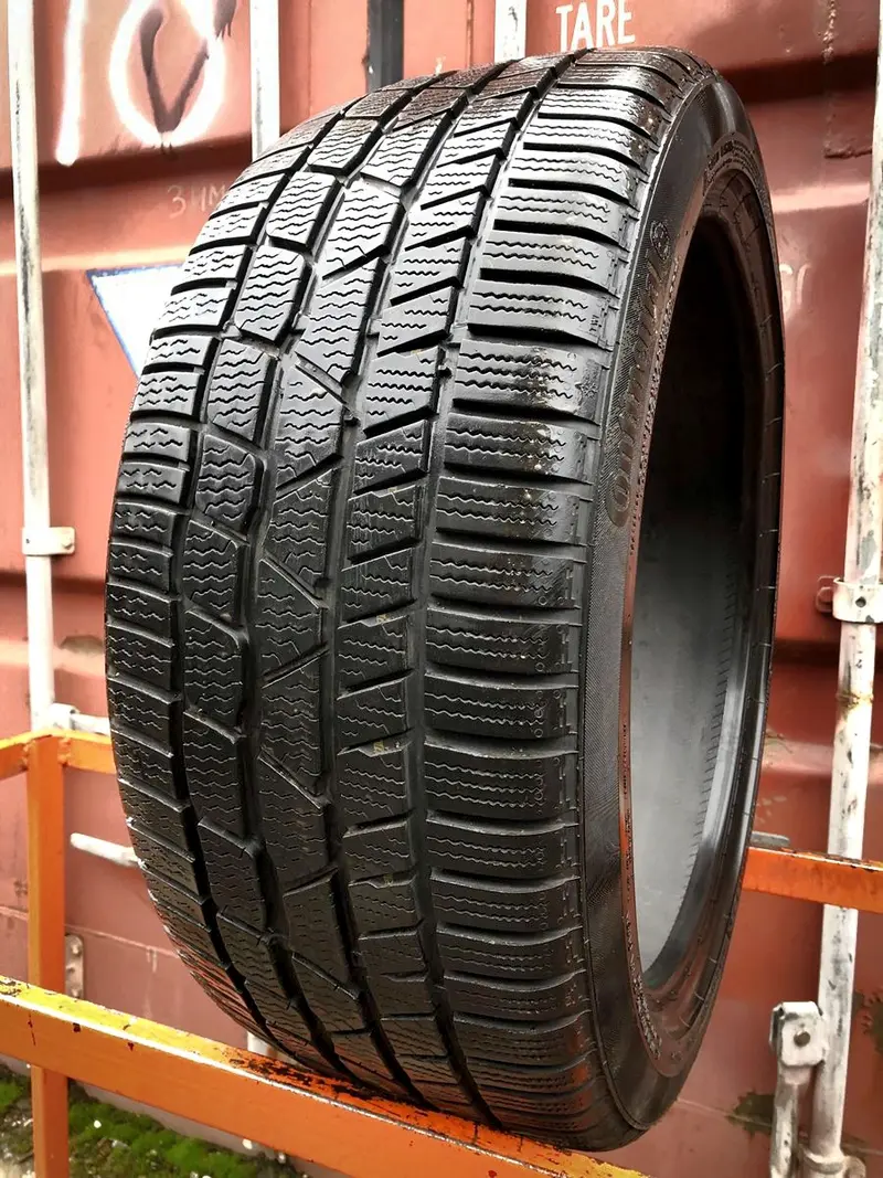 Б/у шина 245/40 R19 Continental ContiWinterContact TS 830 P