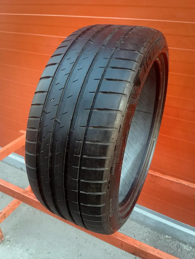 Б/у шина 245/40 R19 Michelin Pilot Sport 4 RunFlat, фото 1
