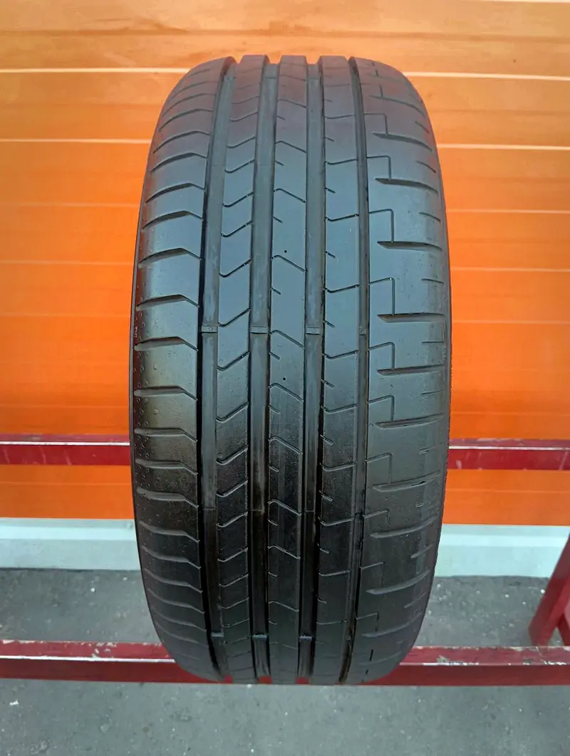 Б/у шина 245/40 R19 Pirelli P Zero PZ4 MO