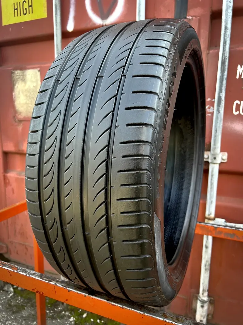 Б/у шина 245/40 R19 Pirelli Powergy, фото 1