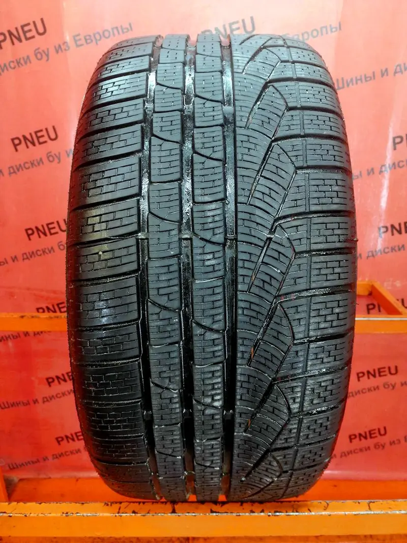 Б/у шина 245/40 R19 Pirelli Winter 240 Sottozero 2