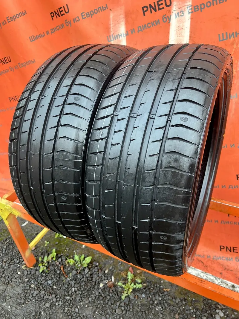 Пара новых шин 245/40 R19 TRIANGLE EffeXSport TH202, фото 1