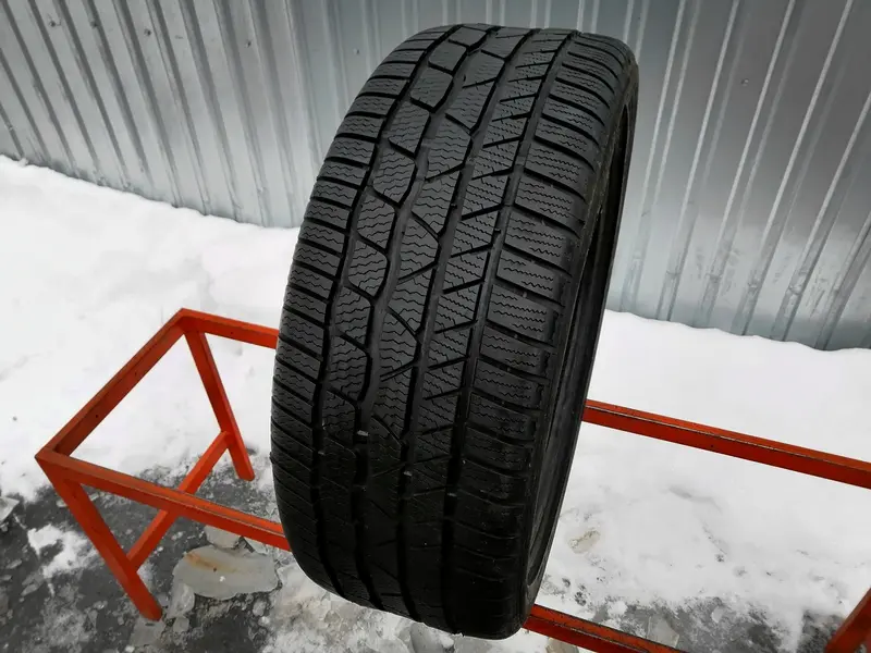Б/у шина 245/40 R20 Continental ContiWinterContact TS 830 P