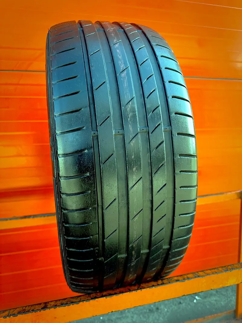 Б/у шина 245/40 R20 Kumho Ecsta PS71
