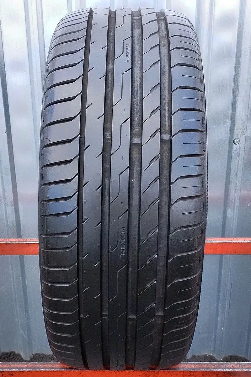 Б/у шина 245/40 R20 Nexen Nfera Sport SU2