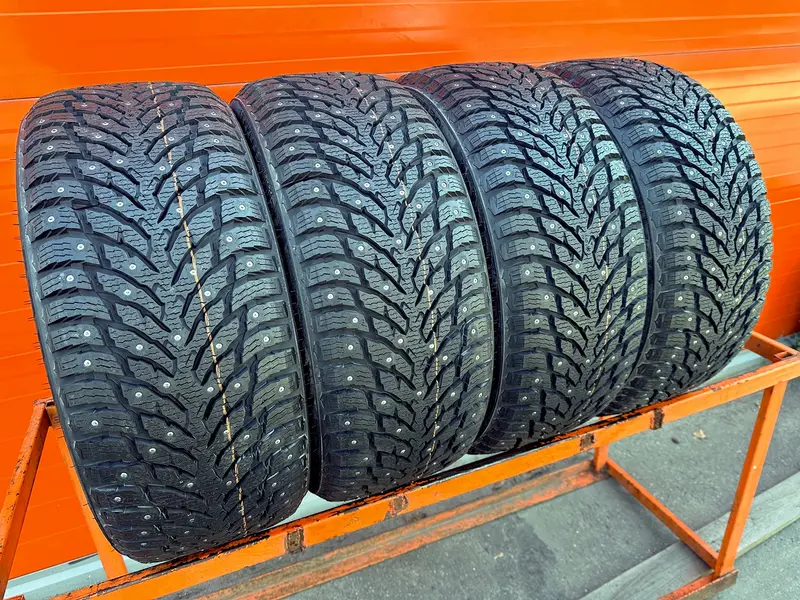 Комплект новых шин 245/40 R20 Nokian Hakkapeliitta 9, фото 1