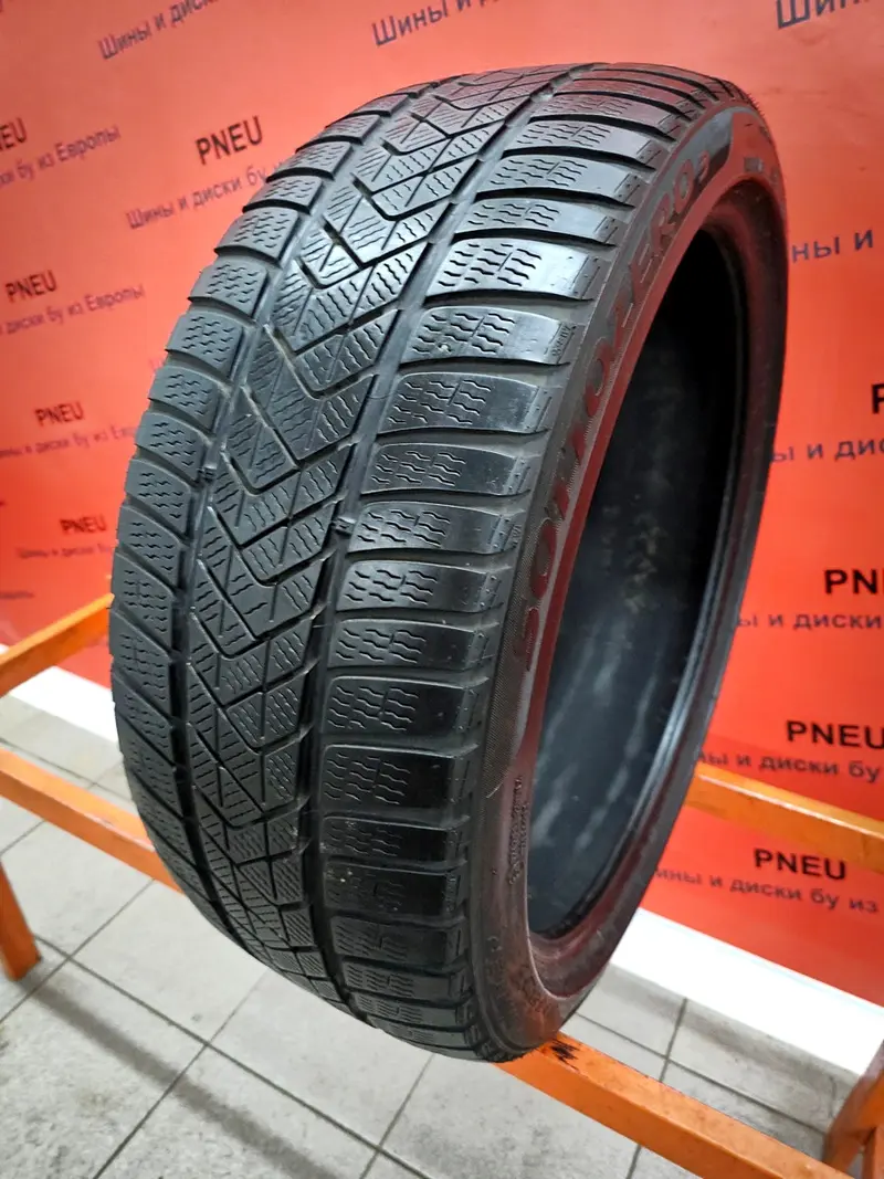 Б/у шина 245/40 R21 Pirelli Winter Sottozero 3 RunFlat