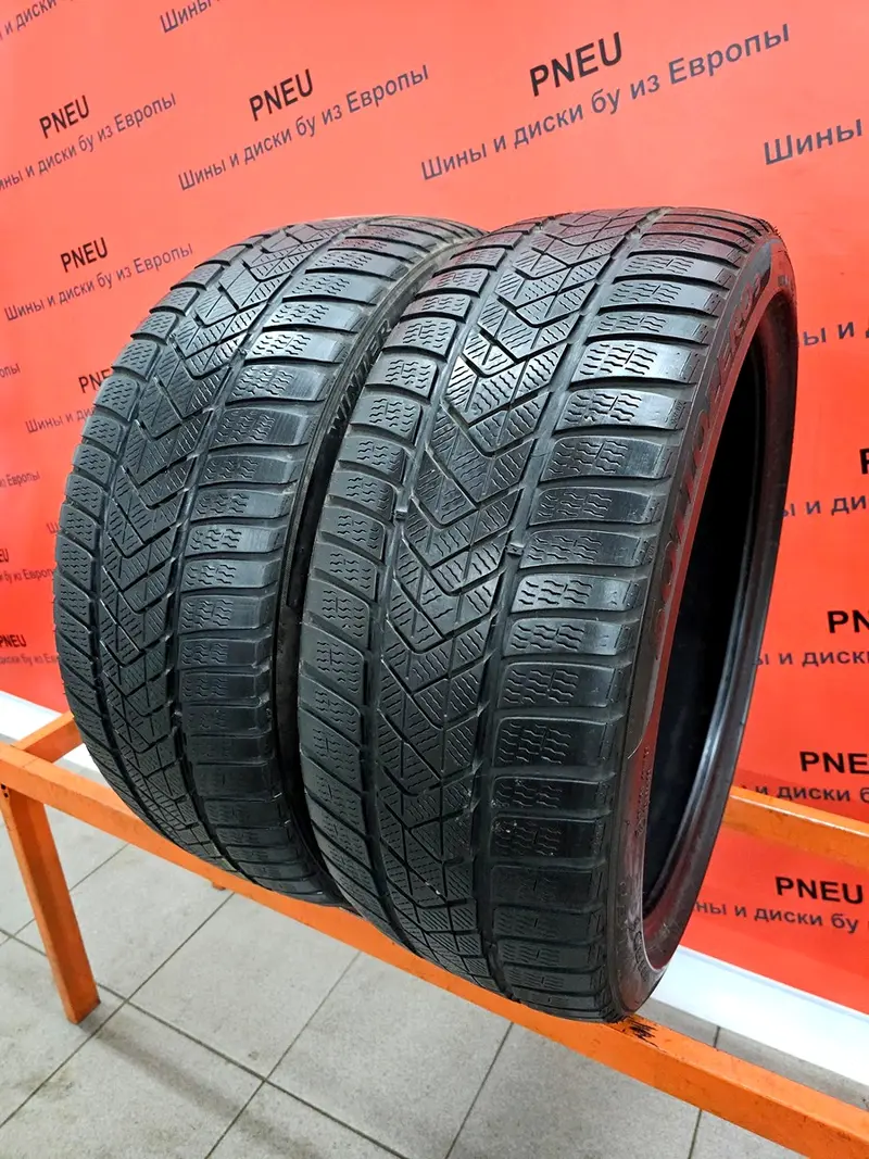 Пара б/у шин 245/40 R21 Pirelli Winter Sottozero 3 RunFlat