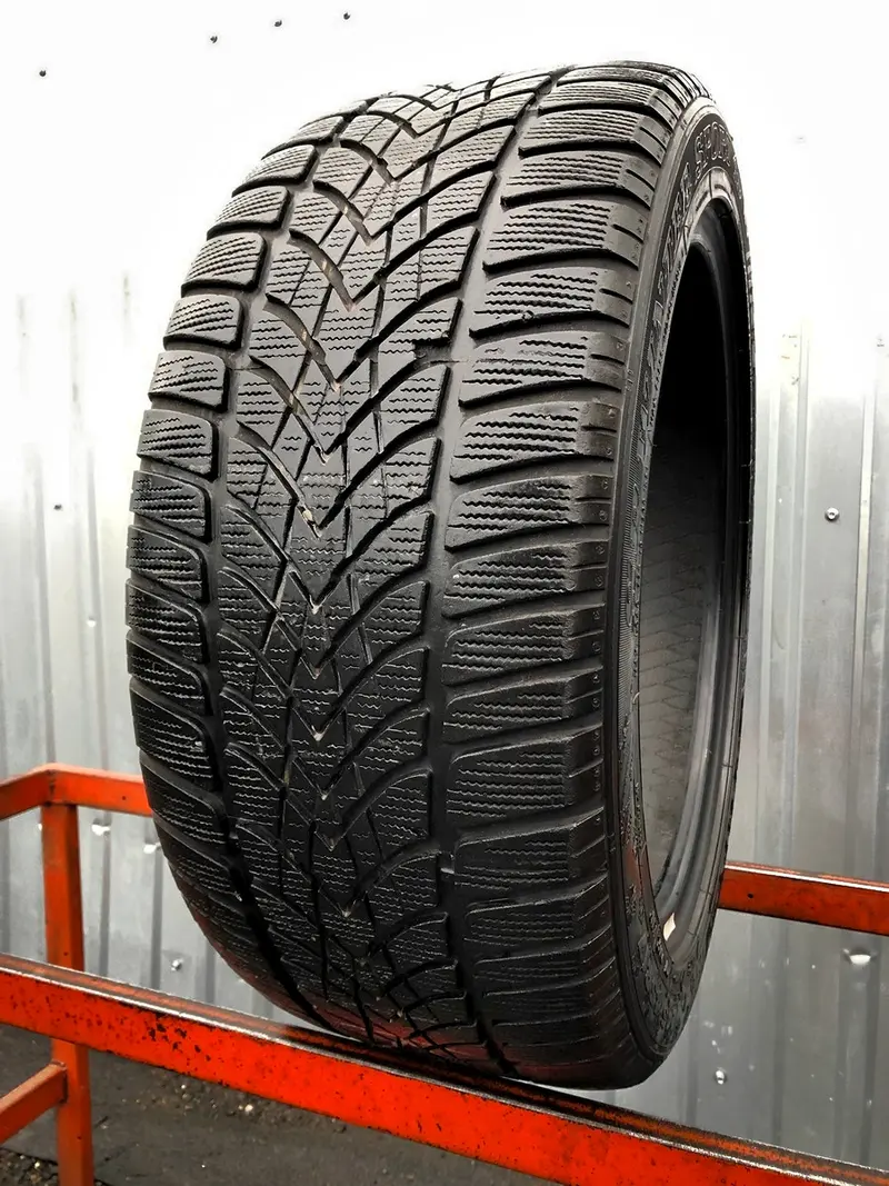 Б/у шина 245/45 R17 Dunlop SP Winter Sport 4D