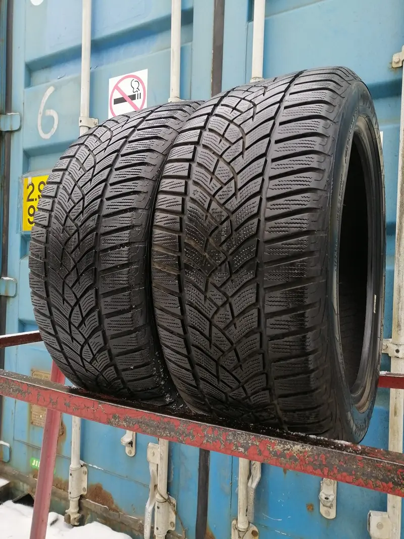 Пара б/у шин 245/45 R17 Goodyear Ultra Grip Perfomance GEN-1