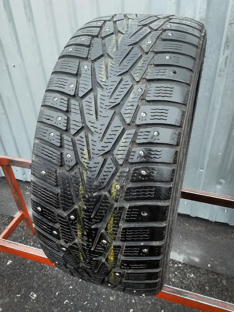 Б/у шина 245/45 R17 Nokian Hakkapeliitta 7, фото 1