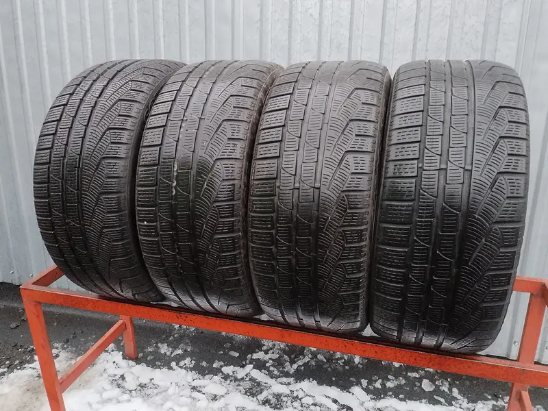 Комплект б/у шин 245/45 R17 Pirelli Winter 240 Sottozero 2