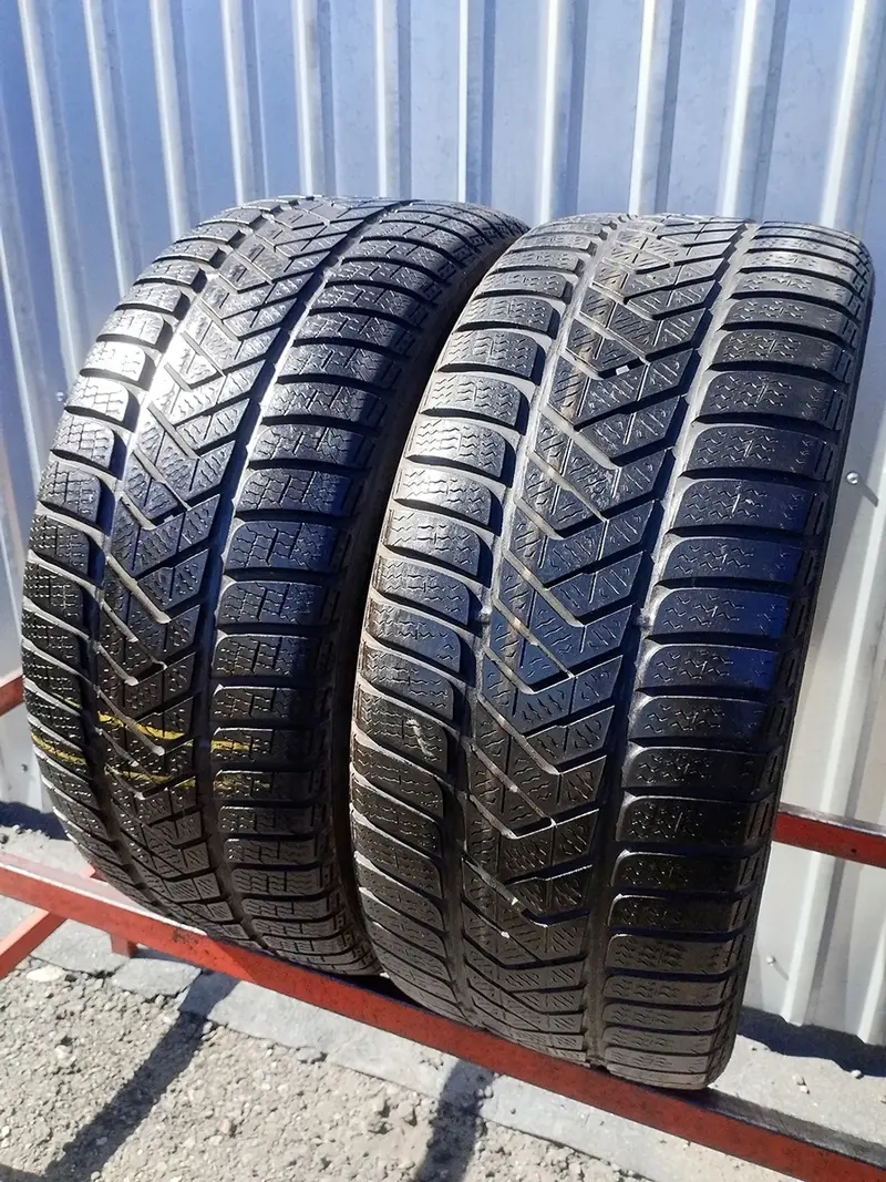 Пара б/у шин 245/45 R17 Pirelli Winter Sottozero 3