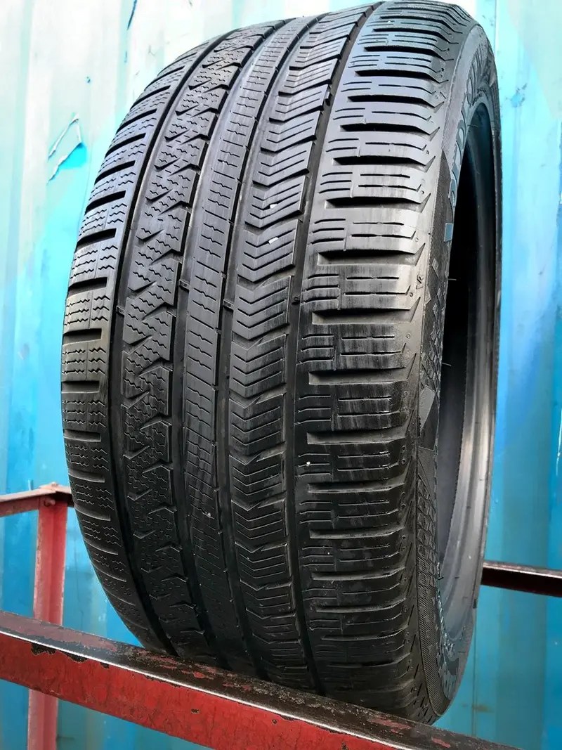 Б/у шина 245/45 R17 Vredestein Quatrac 5