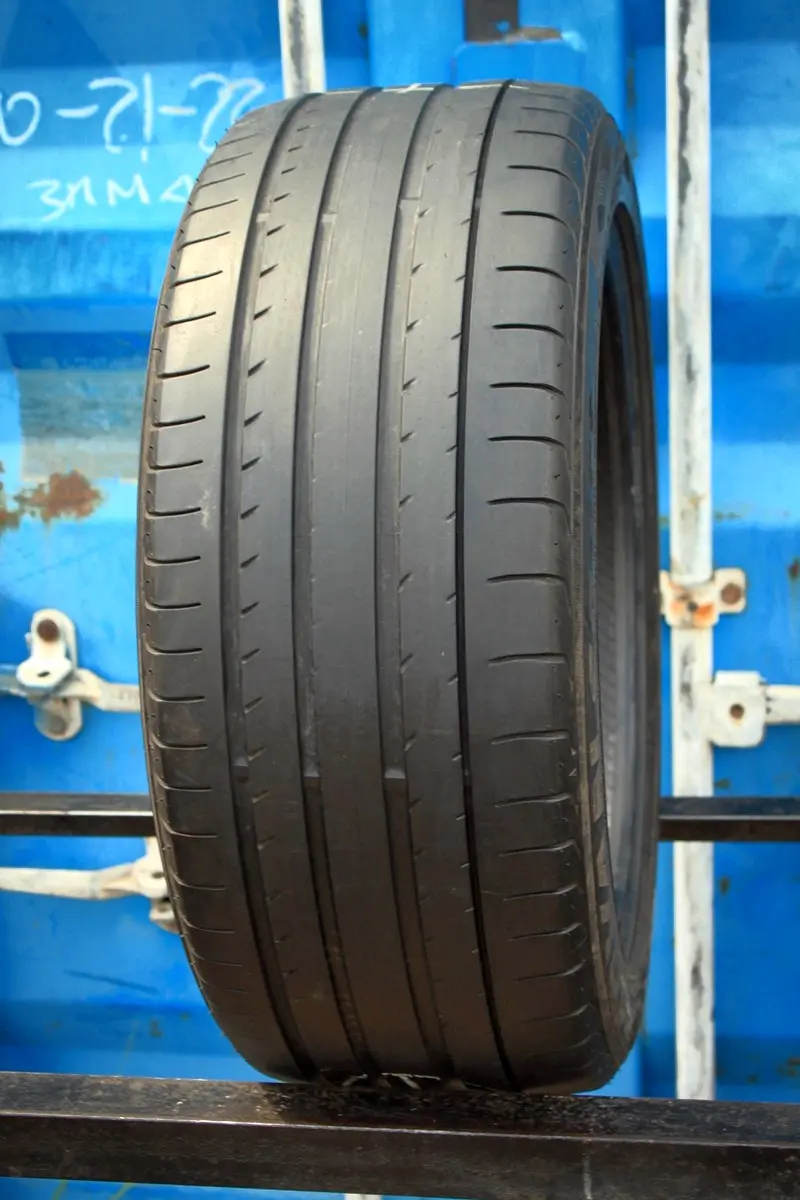 Б/у шина 245/45 R17 Yokohama Advan Sport V105