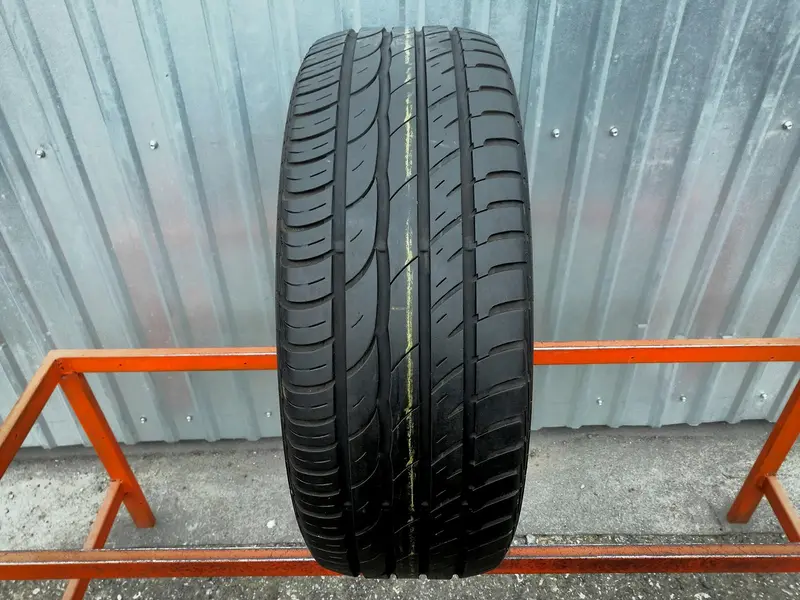Б/у шина 245/45 R18 Barum Bravuris 2