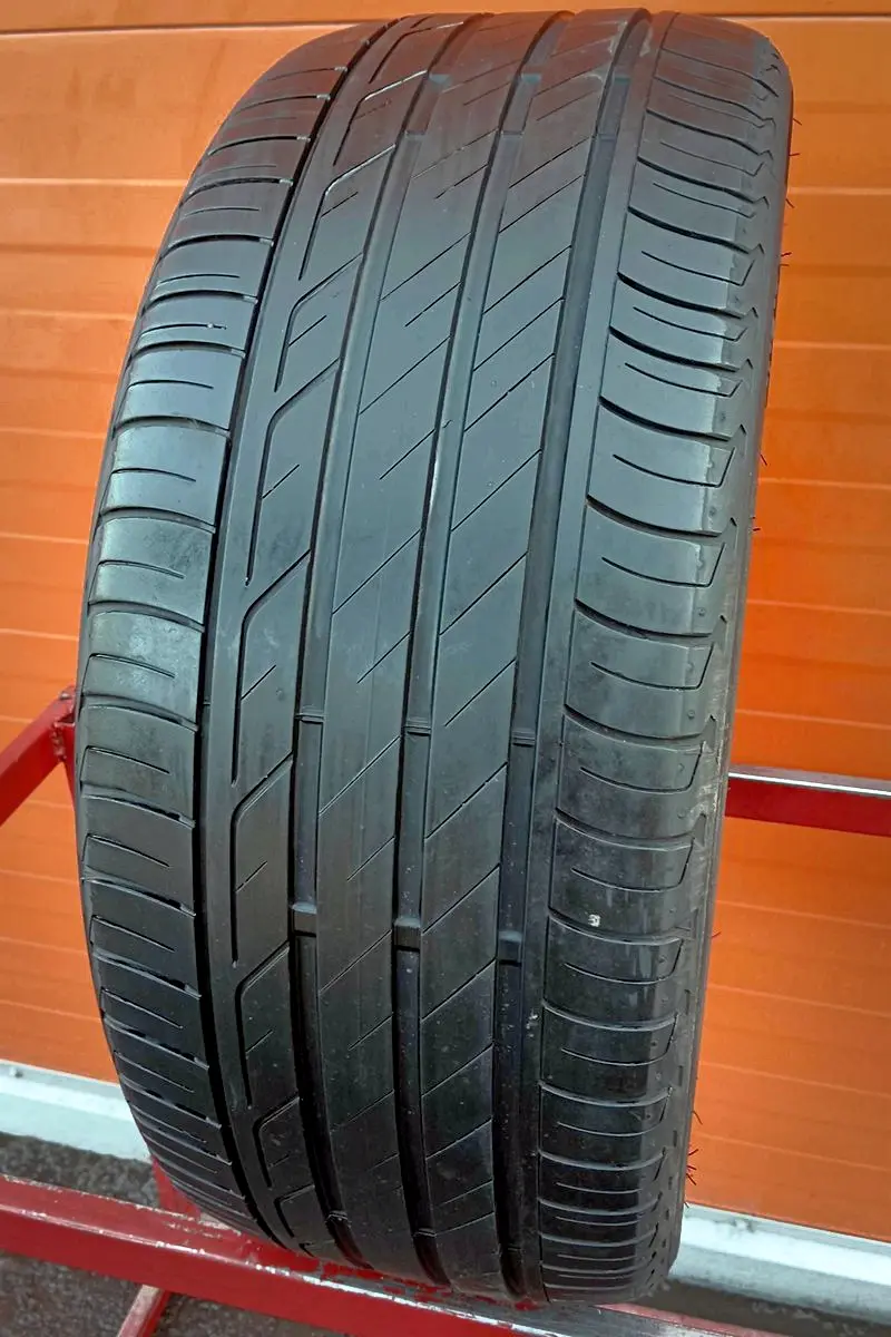 Б/у шина 245/45 R18 Bridgestone Turanza T001