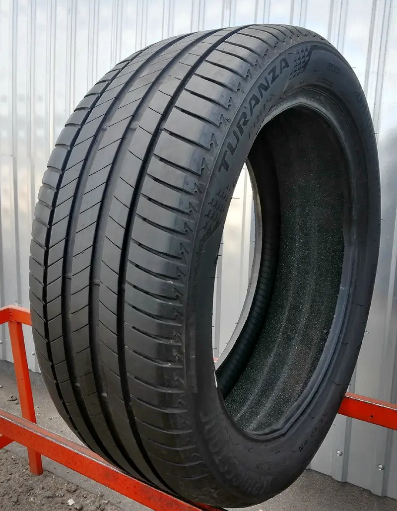 Б/у шина 245/45 R18 Bridgestone Turanza T005
