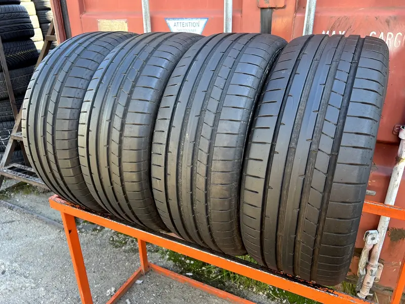 Комплект б/у шин 245/45 R18 Dunlop SP Sport Maxx RT 2