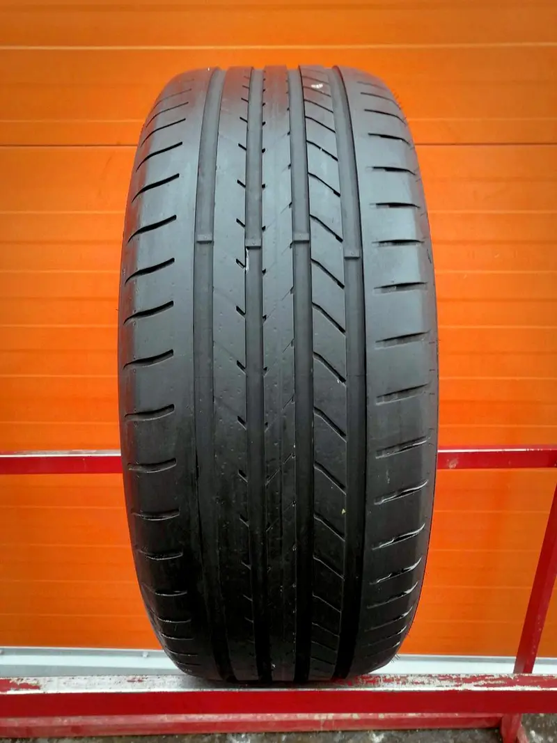 Б/у шина 245/45 R18 Goodyear EfficientGrip RunFlat