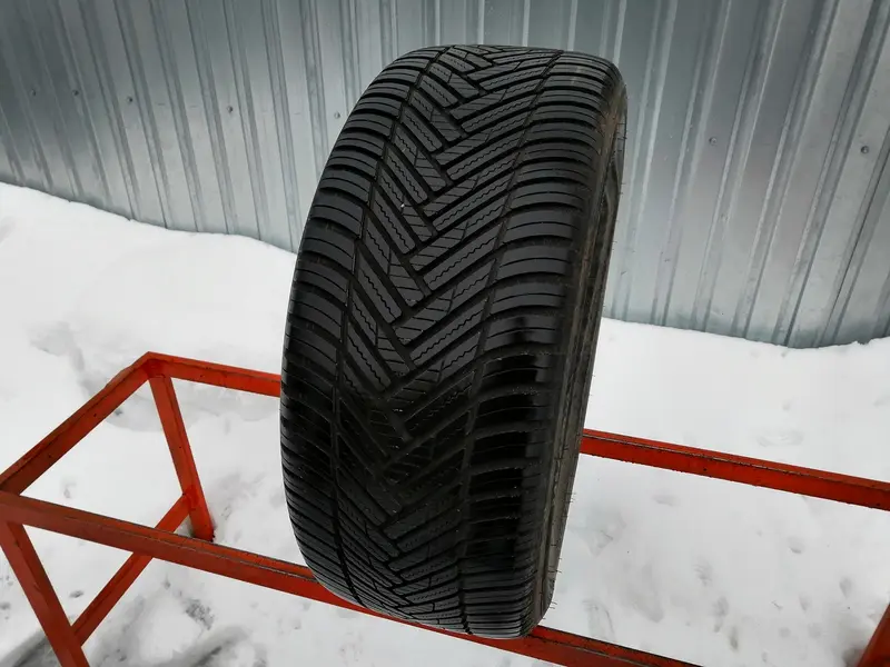 Б/у шина 245/45 R18 Hankook Kinergy 4S H740