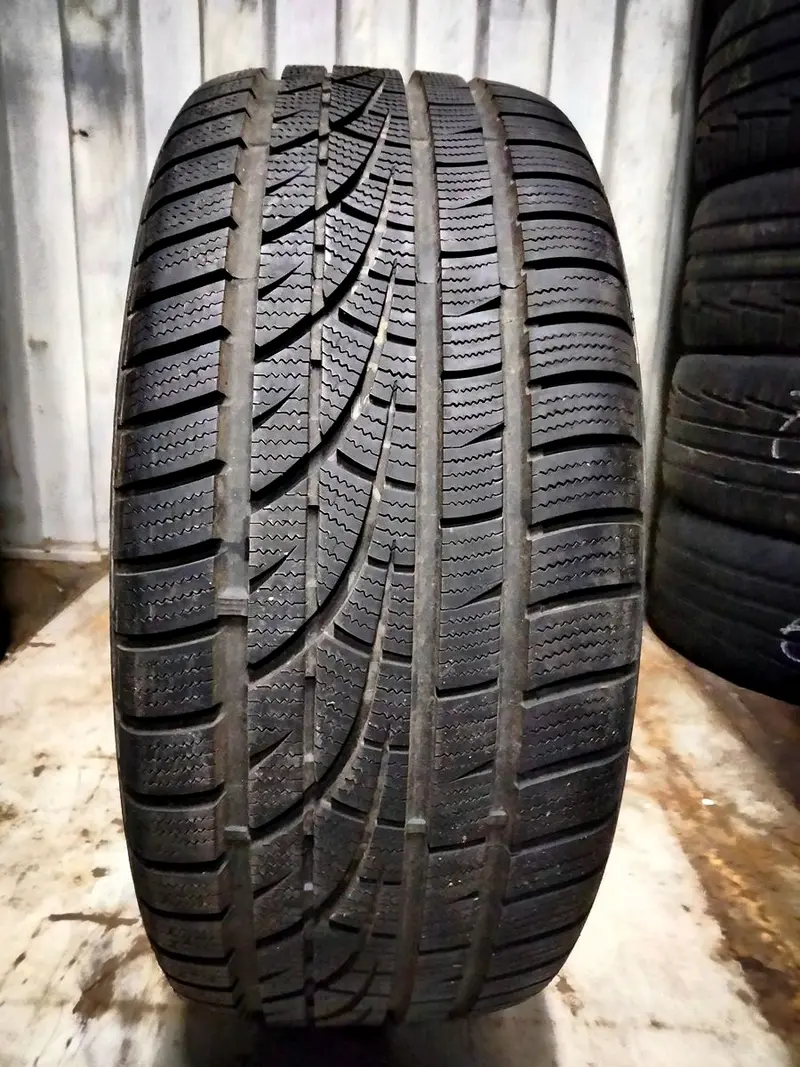 Б/у шина 245/45 R18 Hankook Winter I Cept Evo W310, фото 1