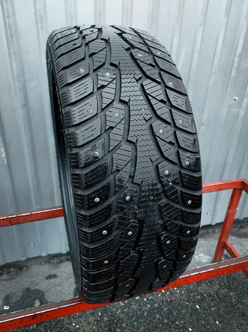 Б/у шина 245/45 R18 Hifly Win-Turi 215