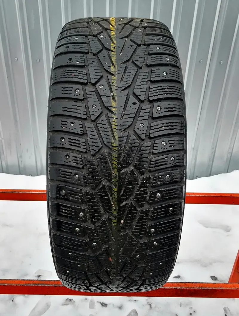 Б/у шина 245/45 R18 Nokian Hakkapeliitta 7