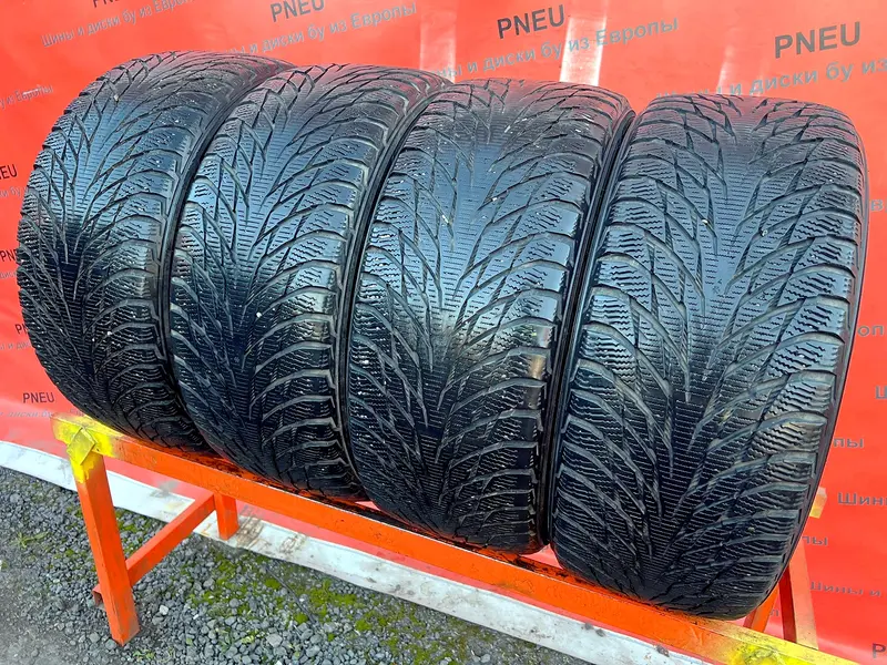 Комплект б/у шин 245/45 R18 Nokian Hakkapeliitta R2 RunFlat