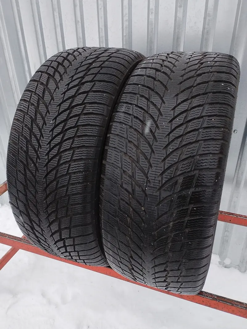 Пара б/у шин 245/45 R18 Nokian WR Snowproof P