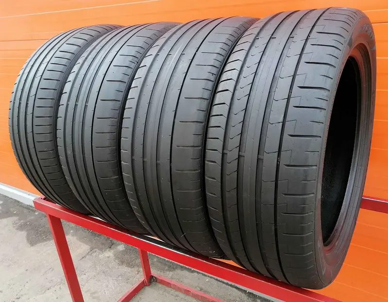 Комплект б/у шин 245/45 R18 Pirelli P Zero PZ4