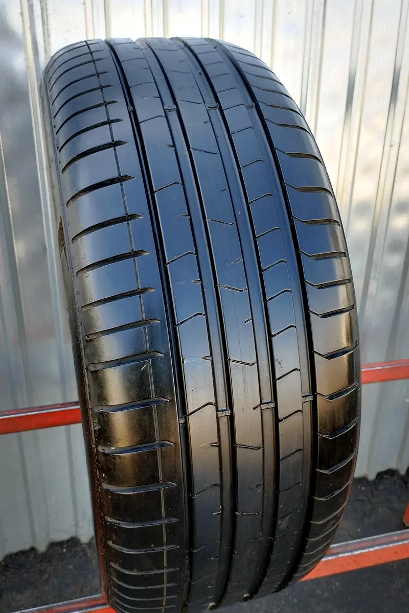 Б/у шина 245/45 R18 Pirelli P Zero PZ4