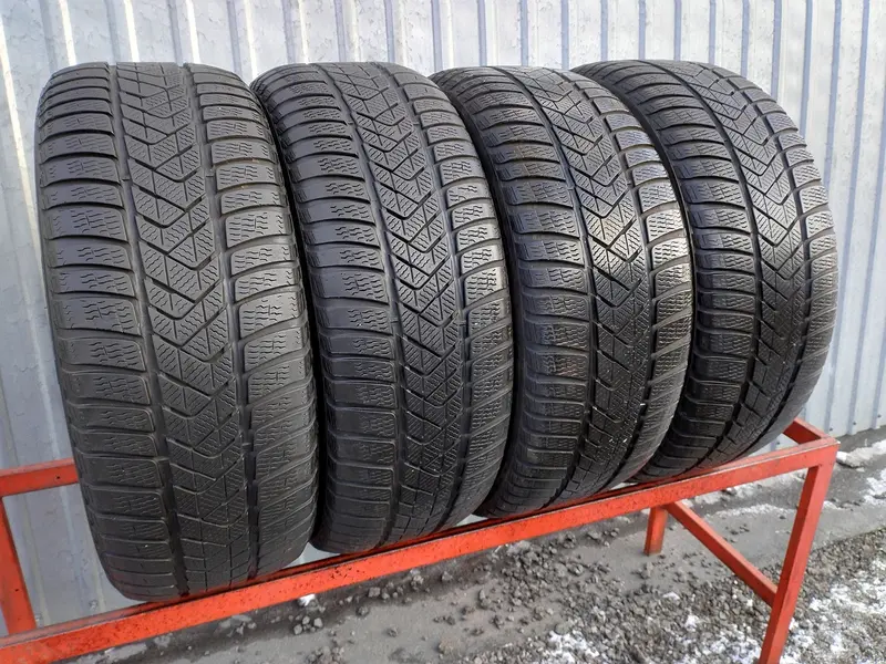 Комплект б/у шин 245/45 R18 Pirelli Winter Sottozero 3