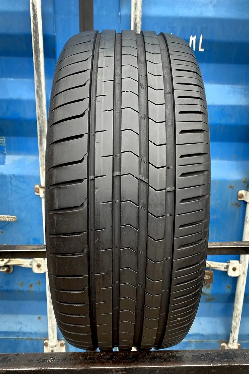 Б/у шина 245/45 R18 Vredestein Ultrac Satin