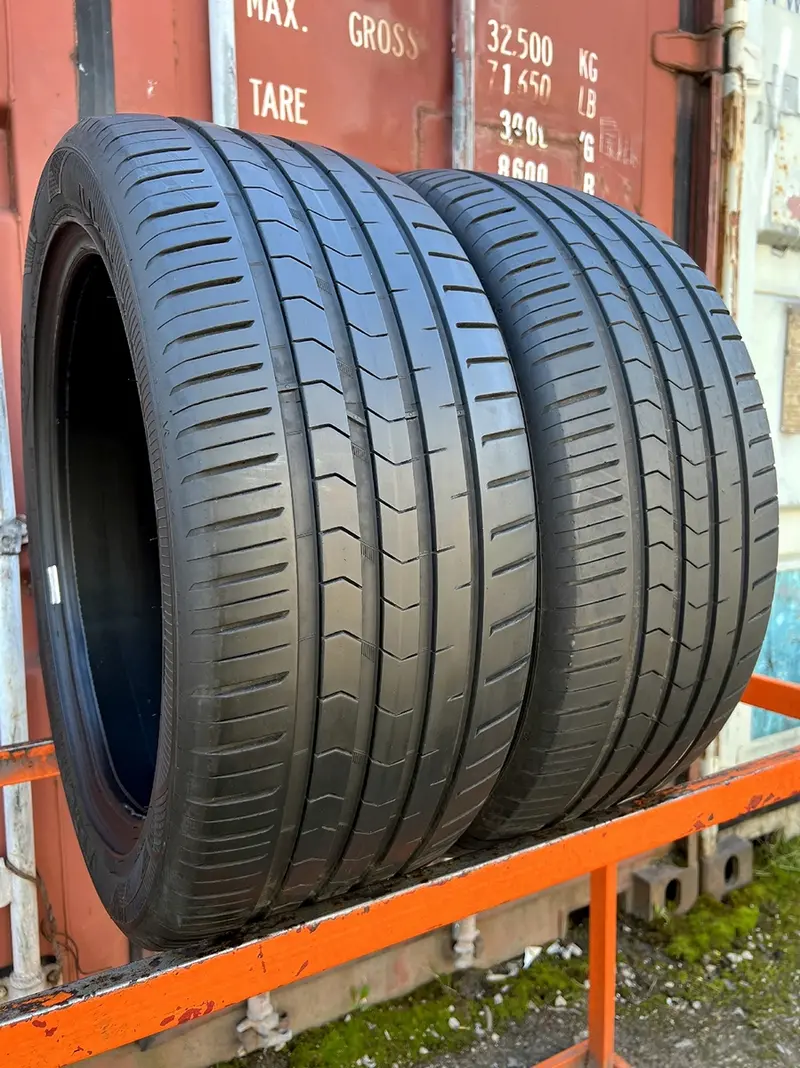 Пара б/у шин 245/45 R18 Vredestein Ultrac Satin
