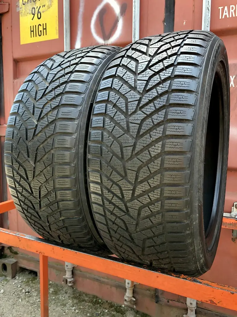 Пара б/у шин 245/45 R18 Yokohama BluEarth Winter V905
