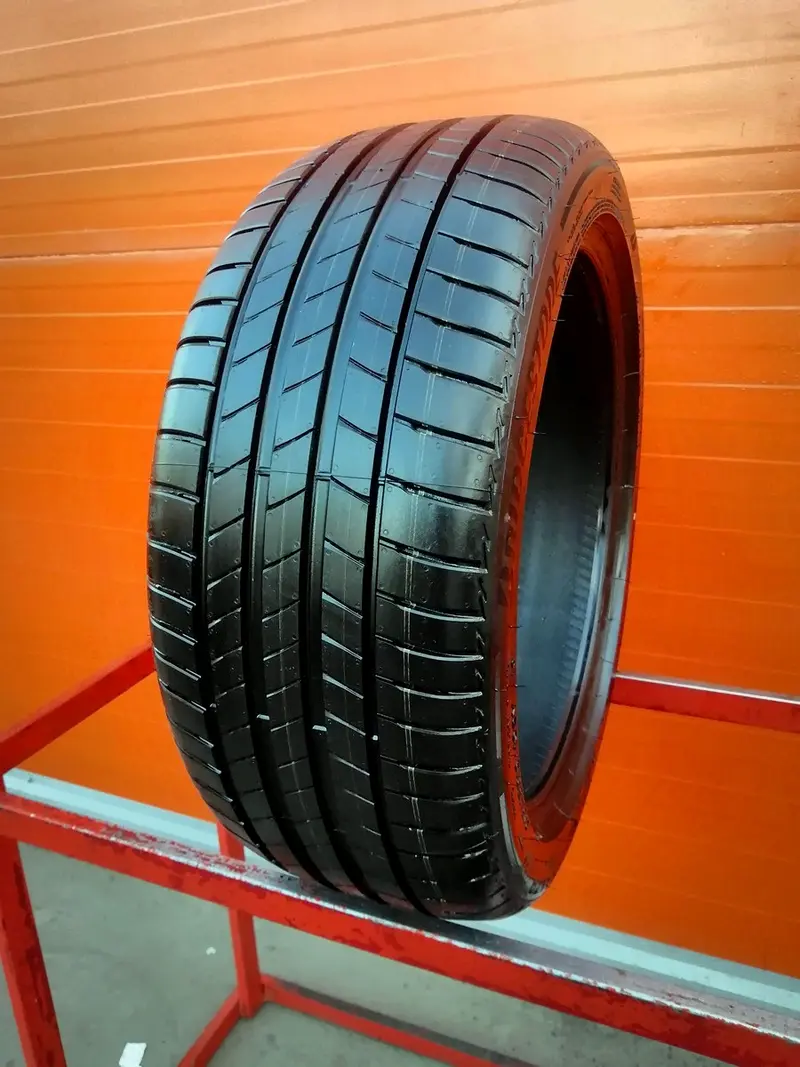 Б/у шина 245/45 R19 Bridgestone Turanza T005