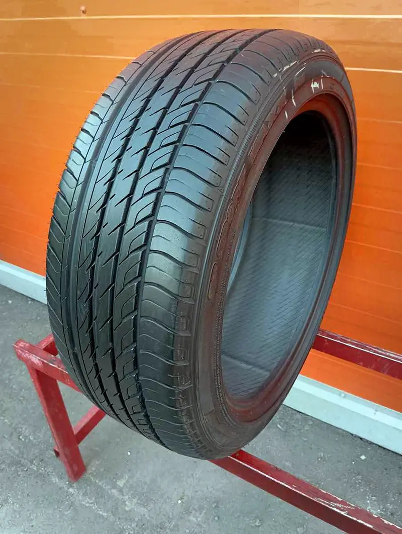 Б/у шина 245/45 R19 Dunlop SP Sport Maxx 101