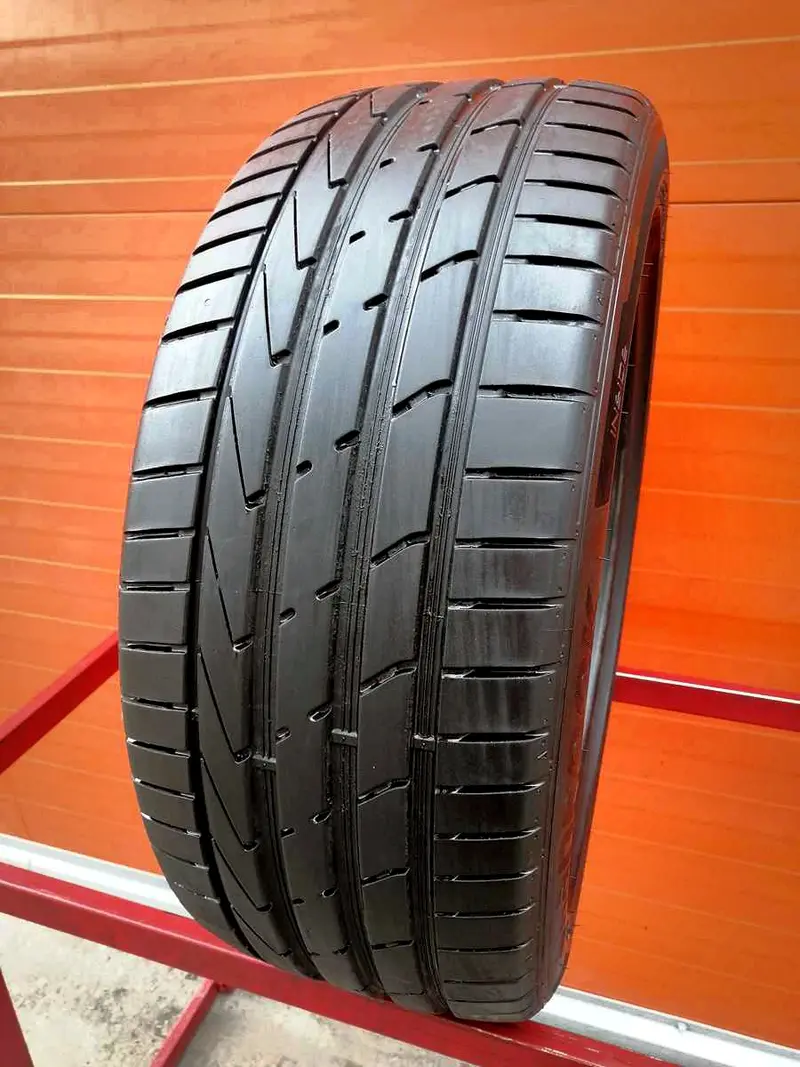 Б/у шина 245/45 R19 Hankook Ventus S1evo 2 SUV K117