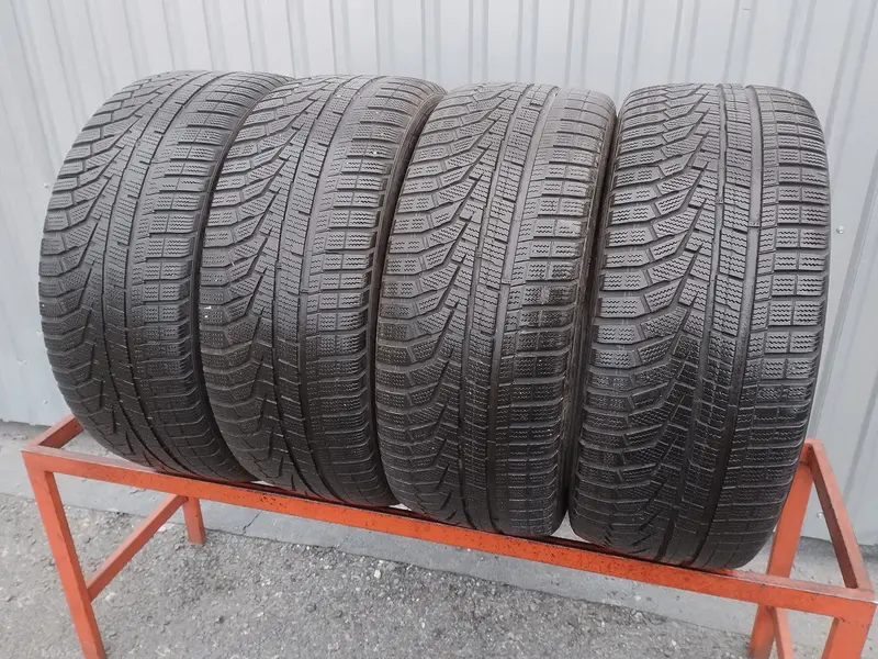 Комплект б/у шин 245/45 R19 Hankook Winter I Cept Evo2 W320