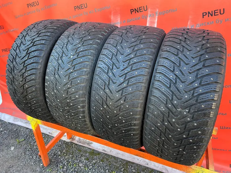 Комплект б/у шин 245/45 R19 Nokian Hakkapeliitta 8