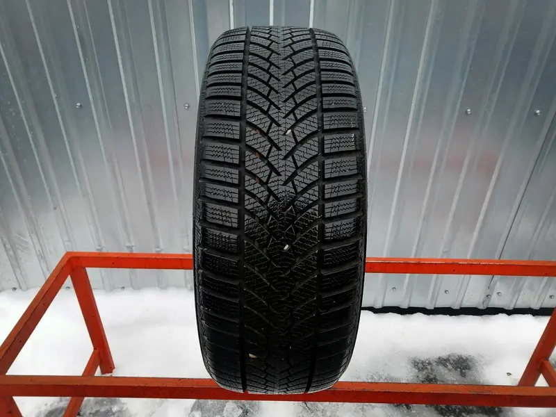 Б/у шина 245/45 R19 Semperit Speed-Grip 3