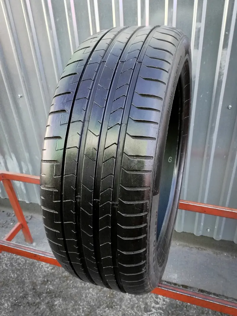 Б/у шина 245/45 R20 Pirelli P Zero PZ4