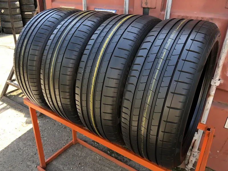 Комплект б/у шин 245/45 R20 Pirelli P Zero PZ4