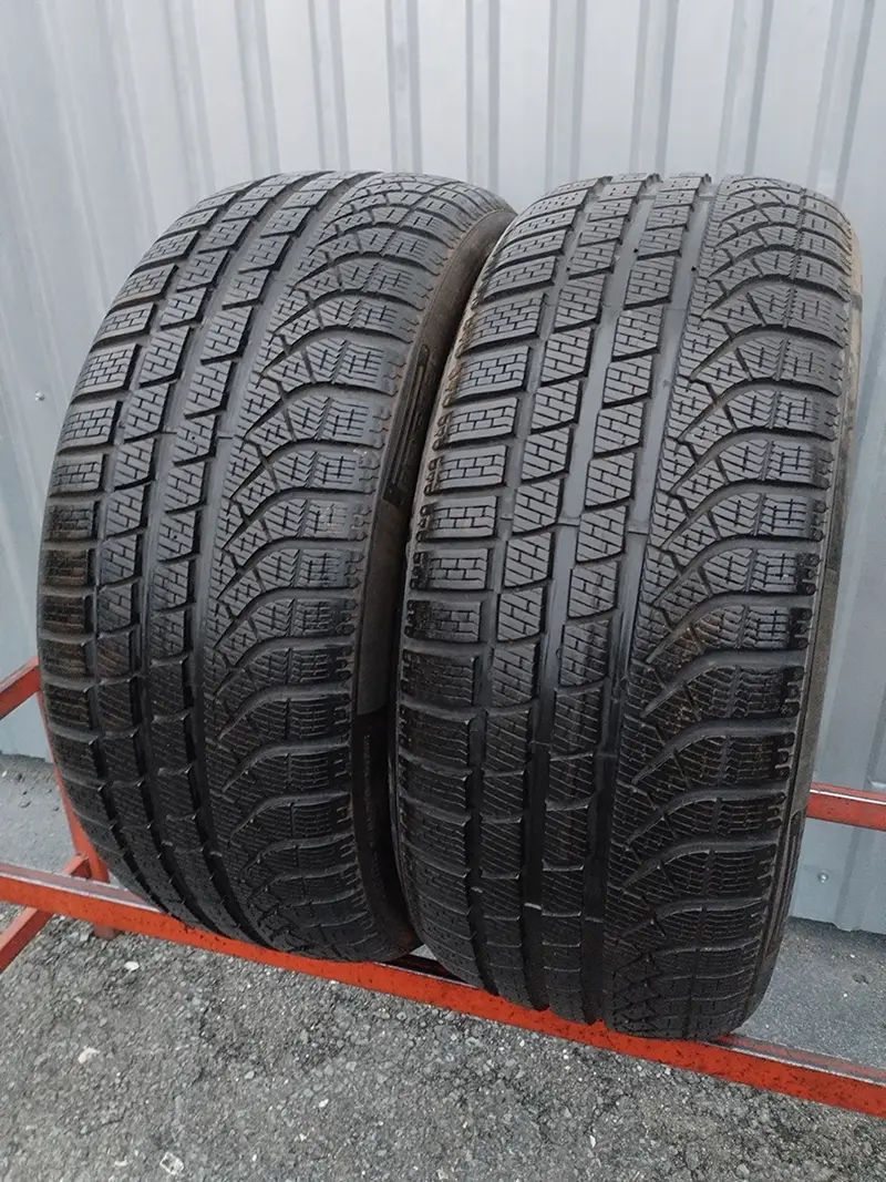 Пара б/у шин 245/45 R20 Pirelli P Zero Winter